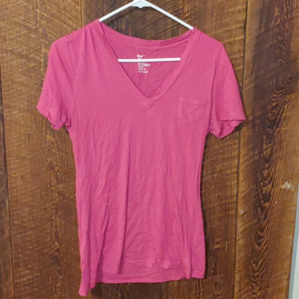 Gap pink shirt